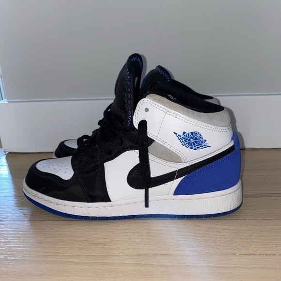 Nike Other - Jordan Air 1 Mid Gs Royal White Youth